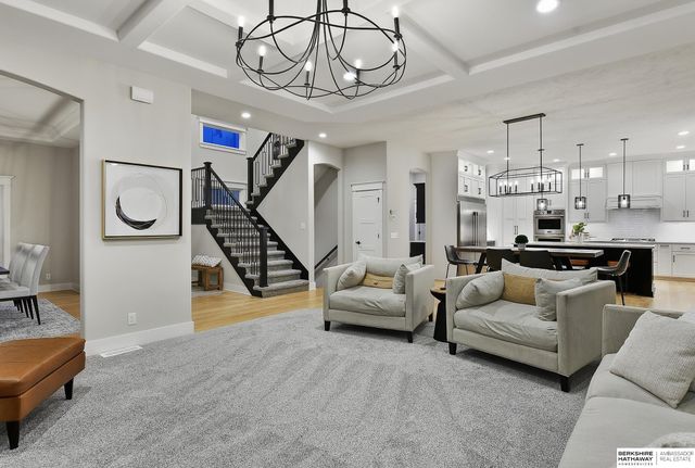 12357 Cooper Street, Papillion, NE 68046