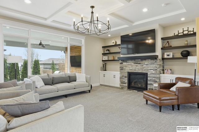 12357 Cooper Street, Papillion, NE 68046