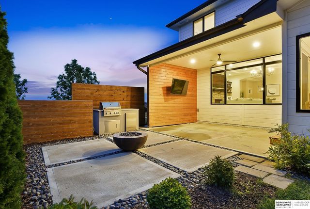 12357 Cooper Street, Papillion, NE 68046