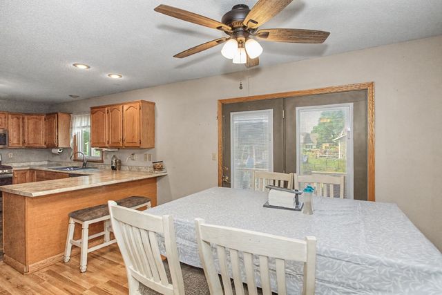 209 Rothmoor Drive, Gilbert, IA 50105