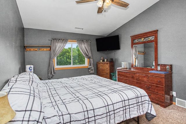 209 Rothmoor Drive, Gilbert, IA 50105