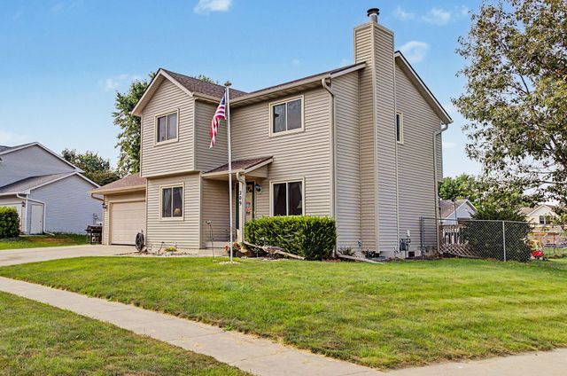 209 Rothmoor Drive, Gilbert, IA 50105