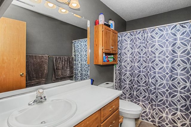 209 Rothmoor Drive, Gilbert, IA 50105