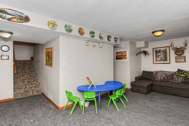 209 Rothmoor Drive, Gilbert, IA 50105