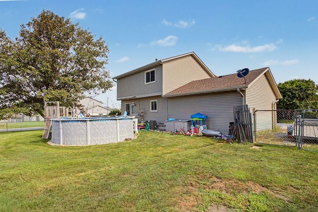 209 Rothmoor Drive, Gilbert, IA 50105