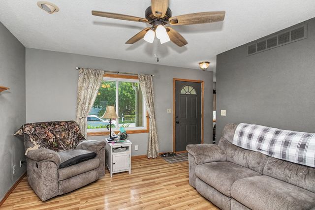 209 Rothmoor Drive, Gilbert, IA 50105