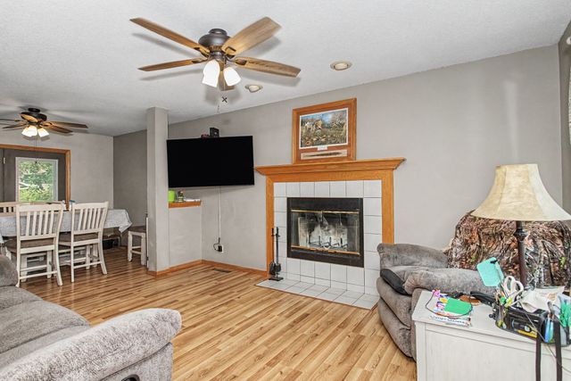 209 Rothmoor Drive, Gilbert, IA 50105