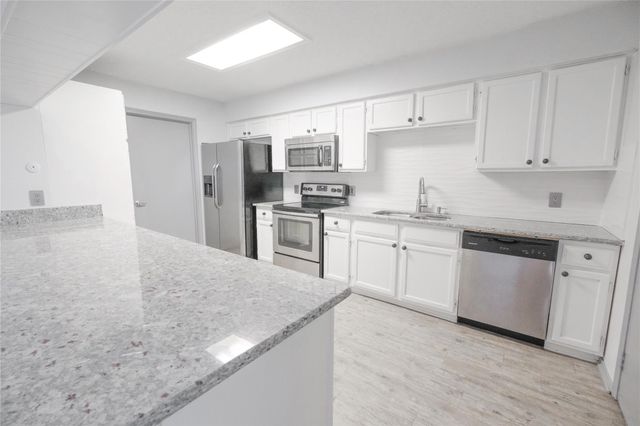 3636 Dexter Avenue 3632, Fort Worth, TX 76107