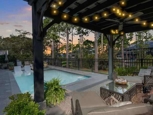 499 Lakeview Drive, Santa Rosa Beach, FL 32459