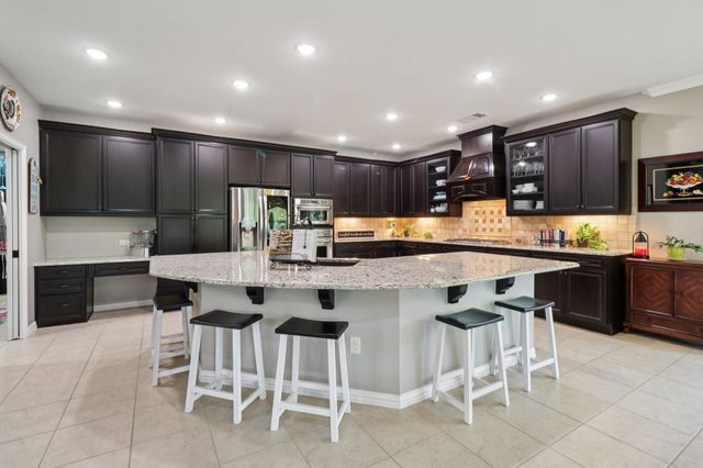 9813 lindenwood Trail, Denton, TX 76207