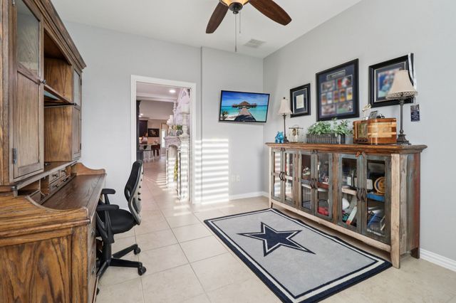 9813 lindenwood Trail, Denton, TX 76207