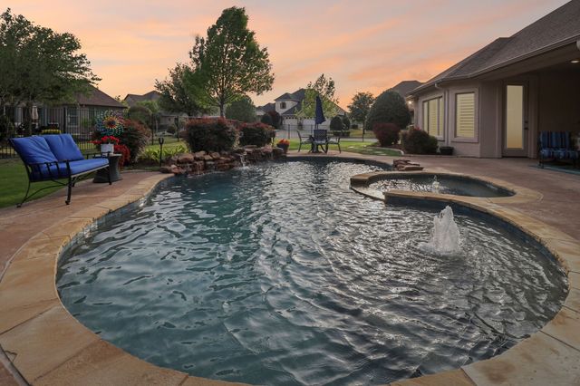 9813 lindenwood Trail, Denton, TX 76207