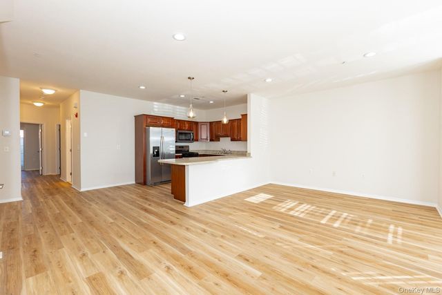 11 Jacqueline Way, North Babylon, NY 11703