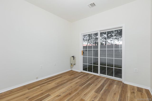11 Jacqueline Way, North Babylon, NY 11703