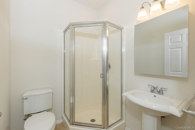 11 Jacqueline Way, North Babylon, NY 11703