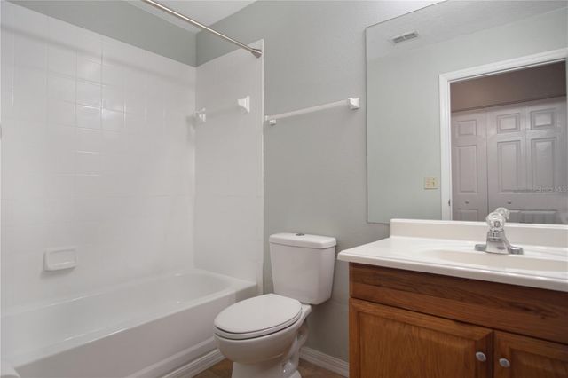 1930 SUMMER CLUB DRIVE 106, Oviedo, FL 32765