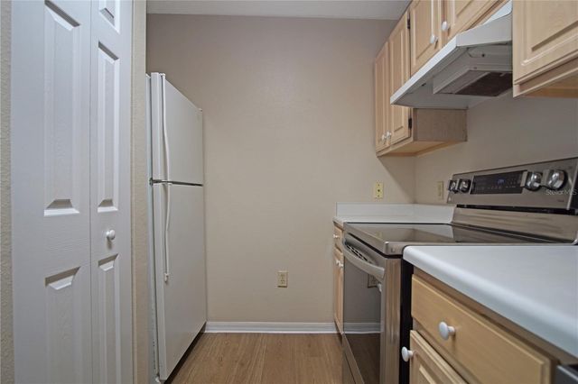 1930 SUMMER CLUB DRIVE 106, Oviedo, FL 32765