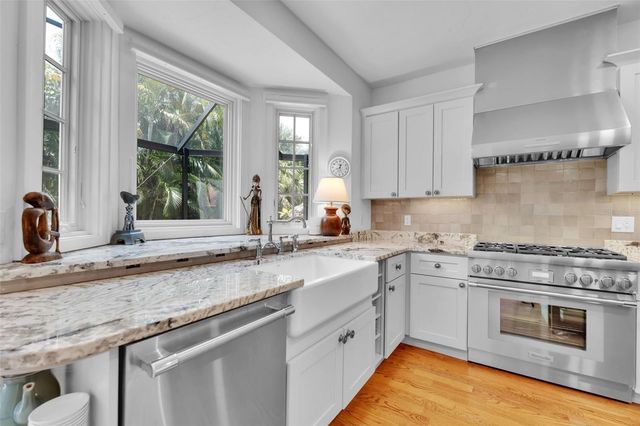 1874 6TH STREET, Sarasota, FL 34236