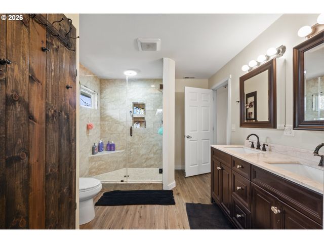 13986 S VICK Rd, Molalla, OR 97038