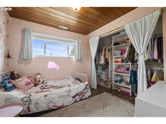13986 S VICK Rd, Molalla, OR 97038
