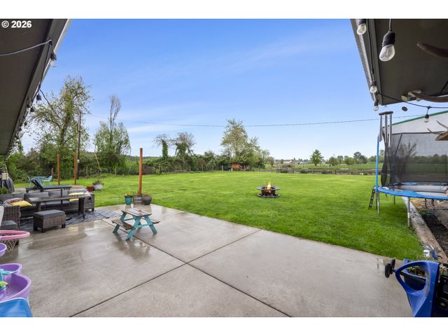 13986 S VICK Rd, Molalla, OR 97038