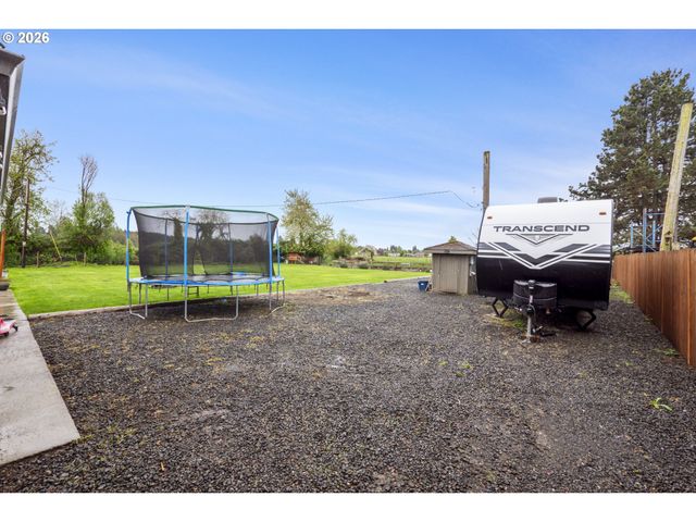 13986 S VICK Rd, Molalla, OR 97038