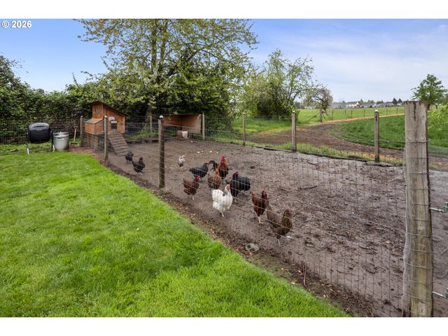 13986 S VICK Rd, Molalla, OR 97038