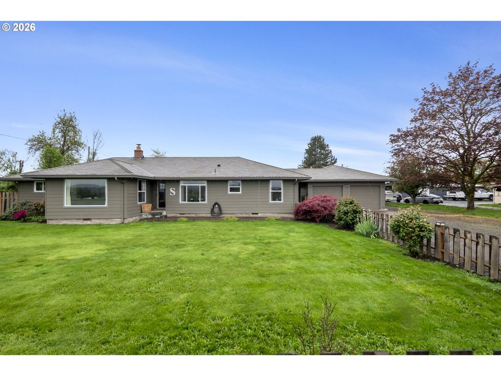 13986 S VICK Rd, Molalla, OR 97038