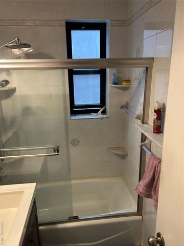 83-85 Woodhaven Boulevard 3M, Woodhaven, NY 11421