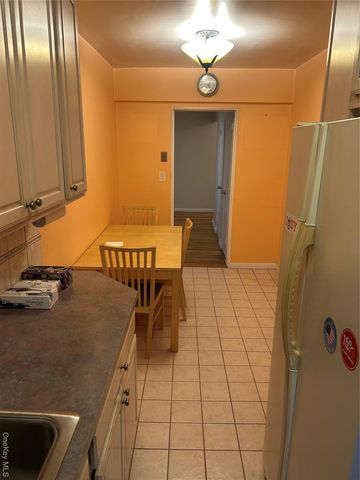 83-85 Woodhaven Boulevard 3M, Woodhaven, NY 11421