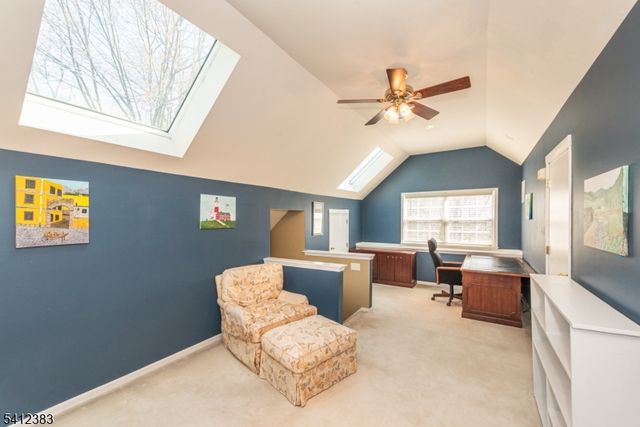 2 Cooper Ln, Long Hill Twp., NJ 07946