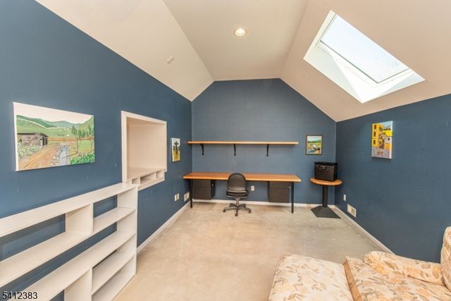 2 Cooper Ln, Long Hill Twp., NJ 07946