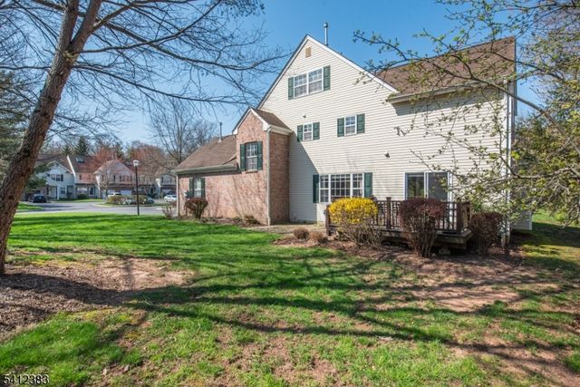 2 Cooper Ln, Long Hill Twp., NJ 07946