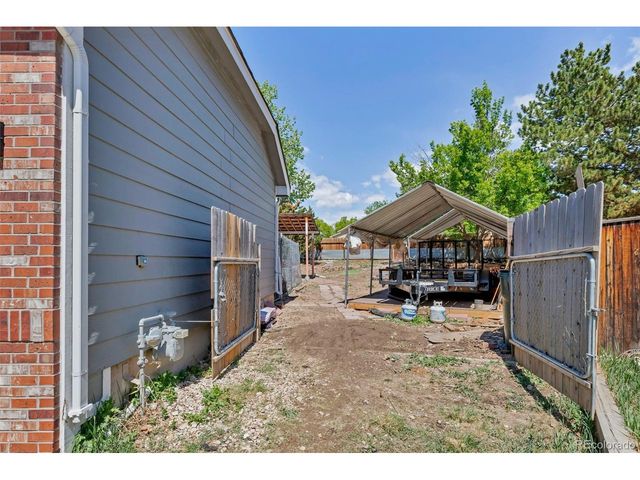1415 Snowberry Ln, Broomfield, CO 80020