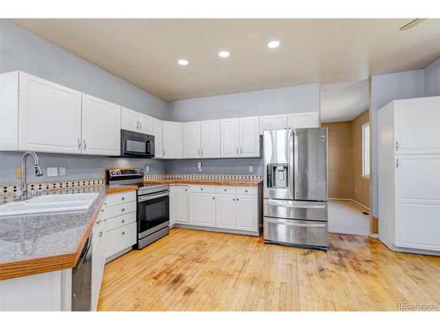 1415 Snowberry Ln, Broomfield, CO 80020