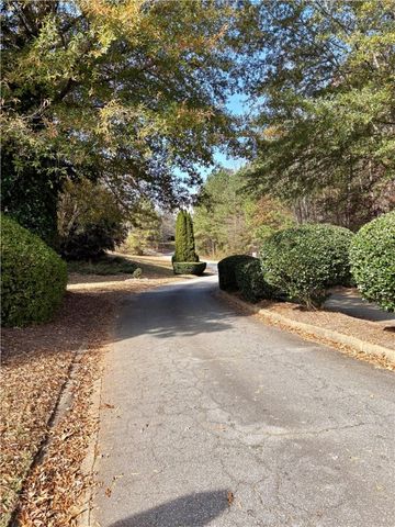 103 Shelter Cove Drive, Seneca, SC 29672