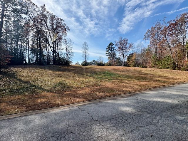 103 Shelter Cove Drive, Seneca, SC 29672