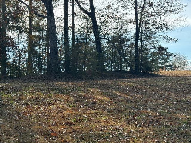 103 Shelter Cove Drive, Seneca, SC 29672