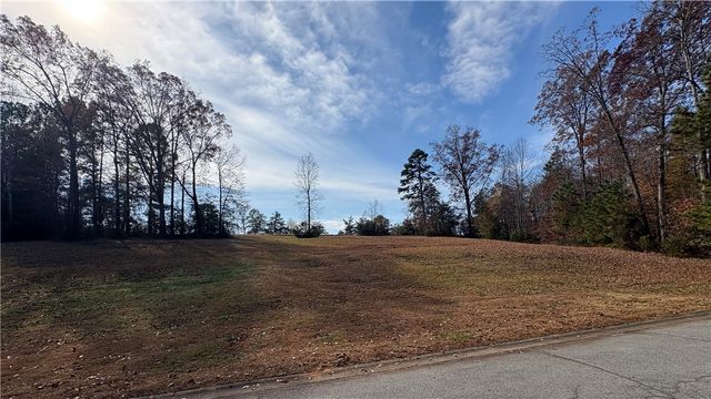 103 Shelter Cove Drive, Seneca, SC 29672