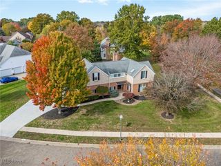 5017 Nobles Pond Drive NW, Canton, OH 44718