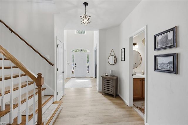 700 Blossom CIR, Virginia Beach, VA 23456