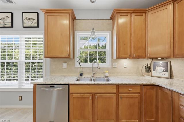 700 Blossom CIR, Virginia Beach, VA 23456