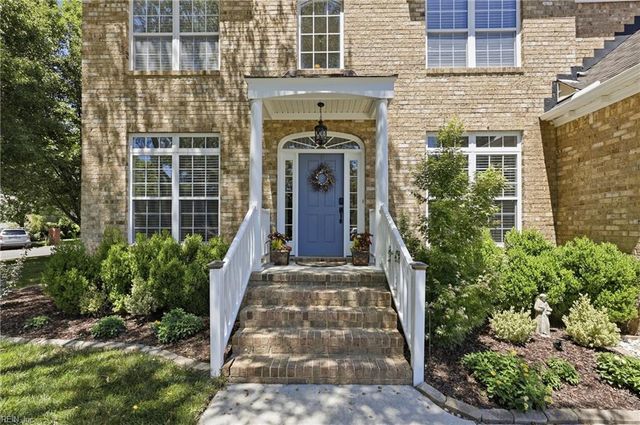 700 Blossom CIR, Virginia Beach, VA 23456
