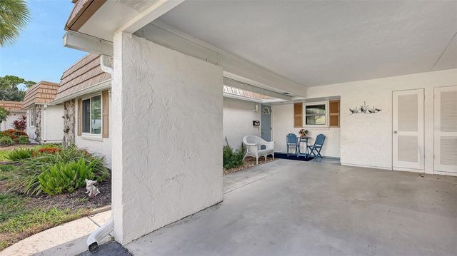 2623 RIVERBLUFF PARKWAY V144, Sarasota, FL 34231