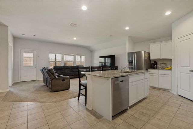 9509 Doverglen Drive, Fort Worth, TX 76131