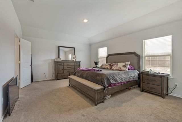 9509 Doverglen Drive, Fort Worth, TX 76131
