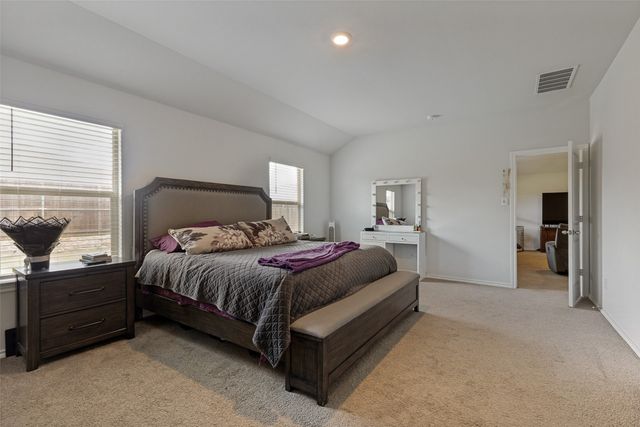 9509 Doverglen Drive, Fort Worth, TX 76131