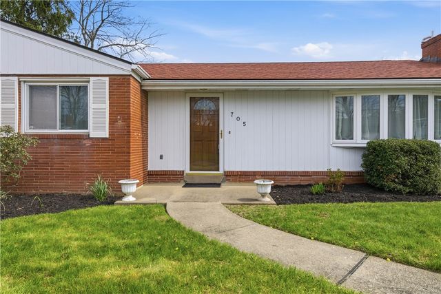 705 Willruth Dr, Shaler, PA 15101