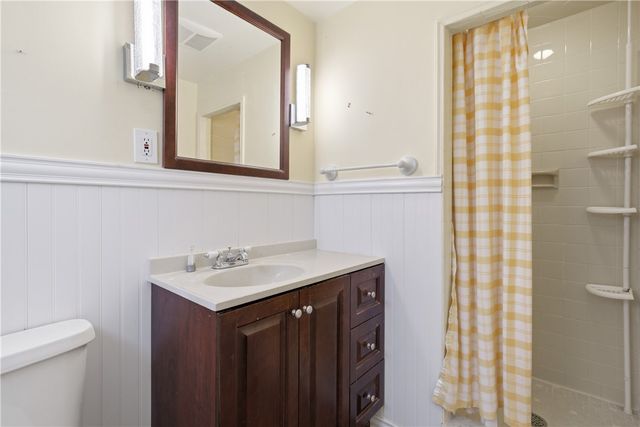 705 Willruth Dr, Shaler, PA 15101