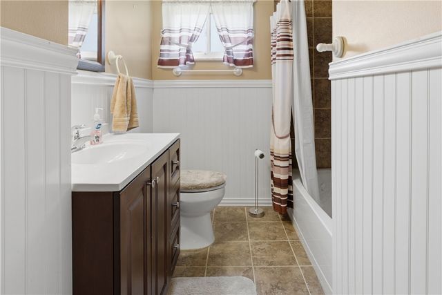 705 Willruth Dr, Shaler, PA 15101